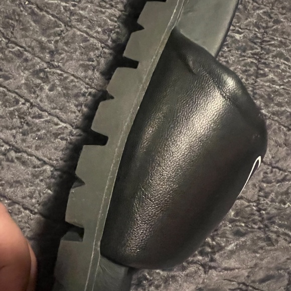 Prada sandal slides 11 - Picture 3 of 10